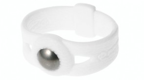 Bague Rakuwa pour massage des points d'acupuncture, blanc M (circonférence du doigt d'env. 6-7 cm)